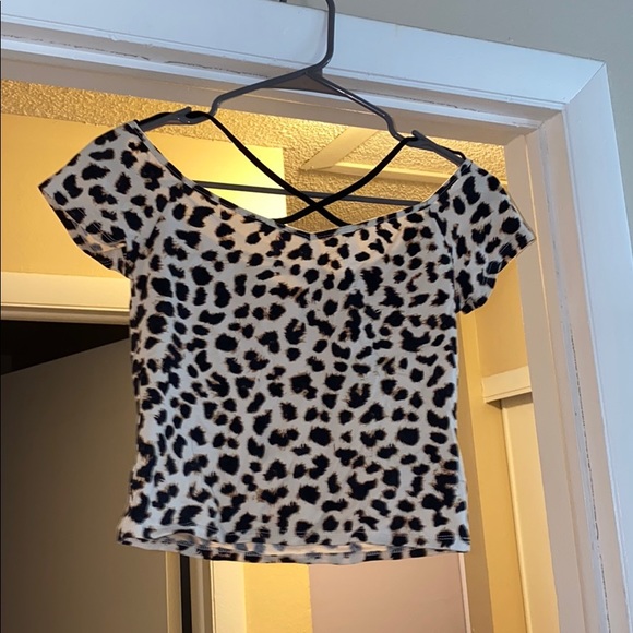 Express Cheetah Crop Top - Picture 1 of 1